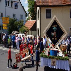 images/2019/100/Sonntag/03umzug_17_20200102_1854724494.jpg